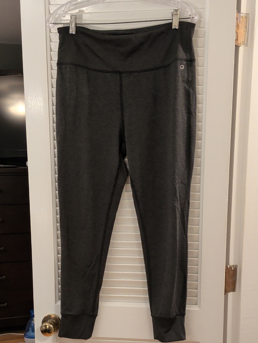 GAP Charcoal High-Waist Athletic Leggings